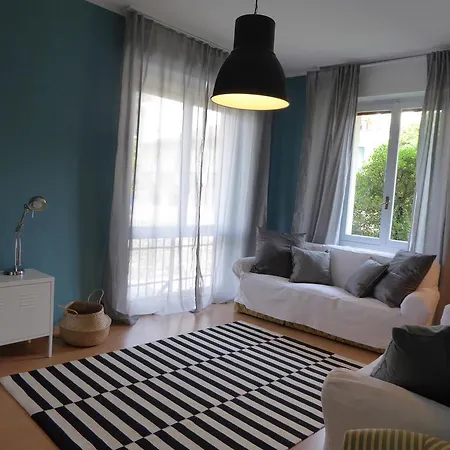 Omarini Apartamento *